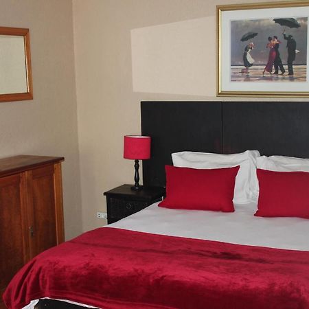 25 On Fitzpatrick Apartman Parow Kültér fotó