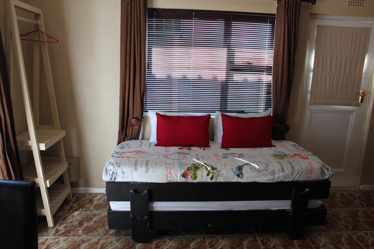 25 On Fitzpatrick Apartman Parow Kültér fotó