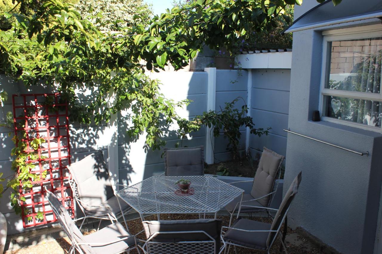 25 On Fitzpatrick Apartman Parow Kültér fotó