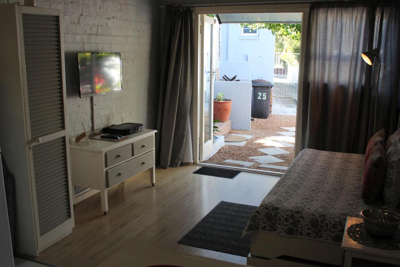 25 On Fitzpatrick Apartman Parow Kültér fotó